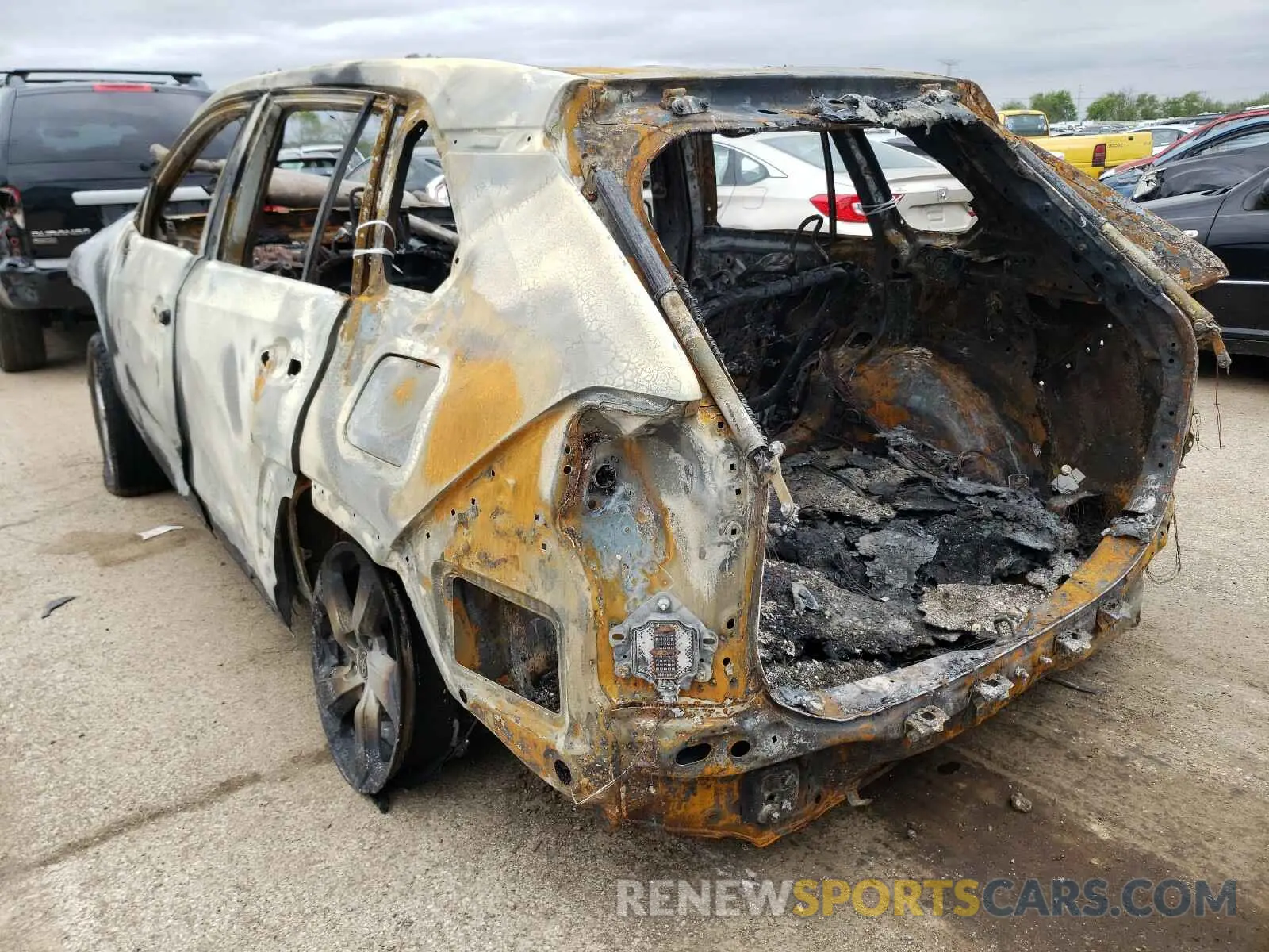3 Photograph of a damaged car 4T3D6RFV4MU035150 TOYOTA RAV4 2021