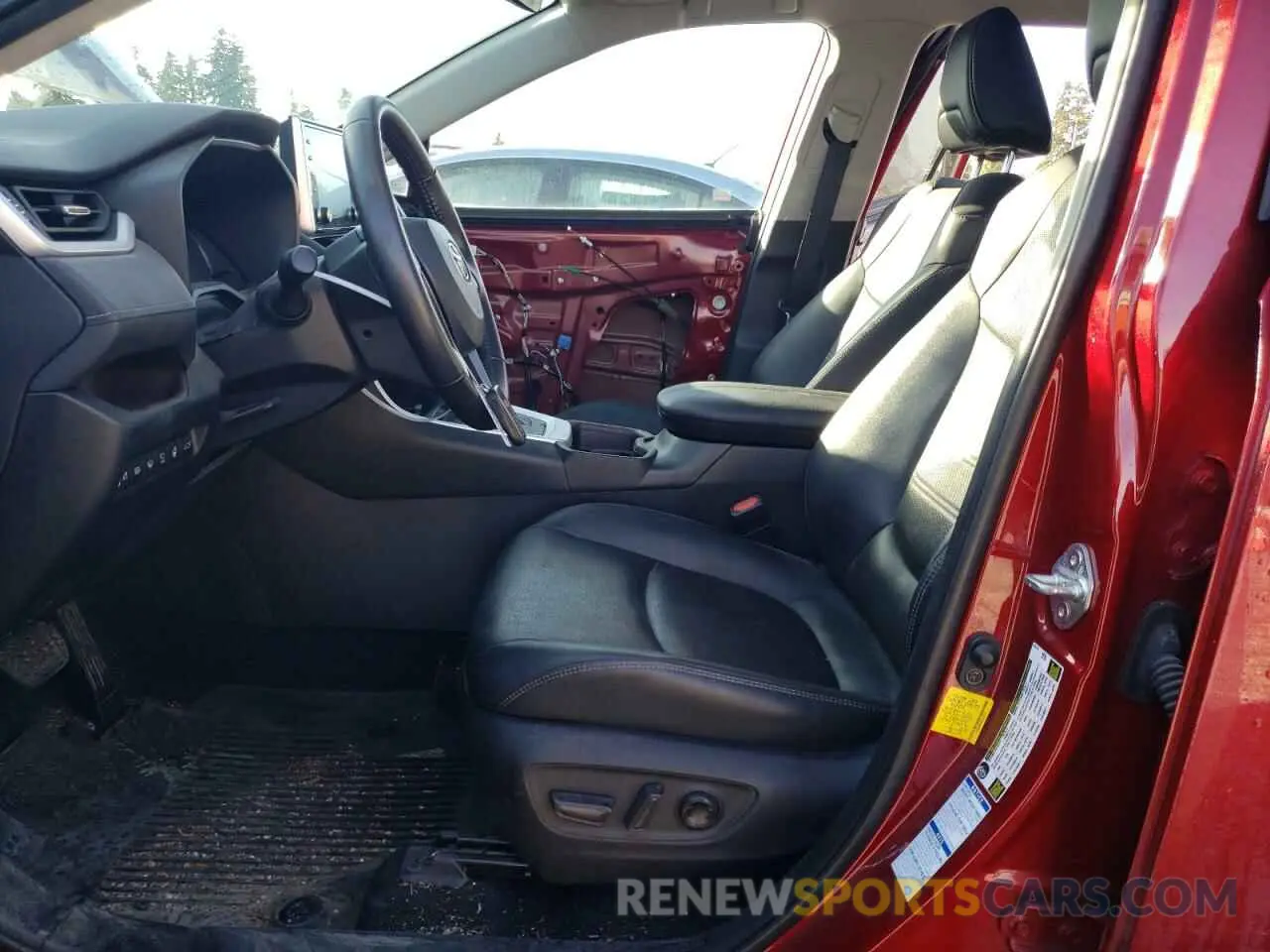 7 Photograph of a damaged car 4T3D6RFV5MU016316 TOYOTA RAV4 2021