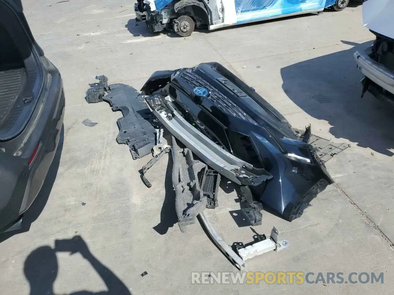 13 Photograph of a damaged car 4T3D6RFV5MU055942 TOYOTA RAV4 2021
