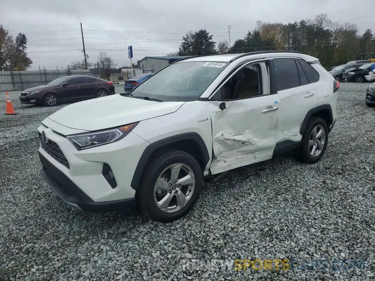 1 Photograph of a damaged car 4T3D6RFV9MU058777 TOYOTA RAV4 2021
