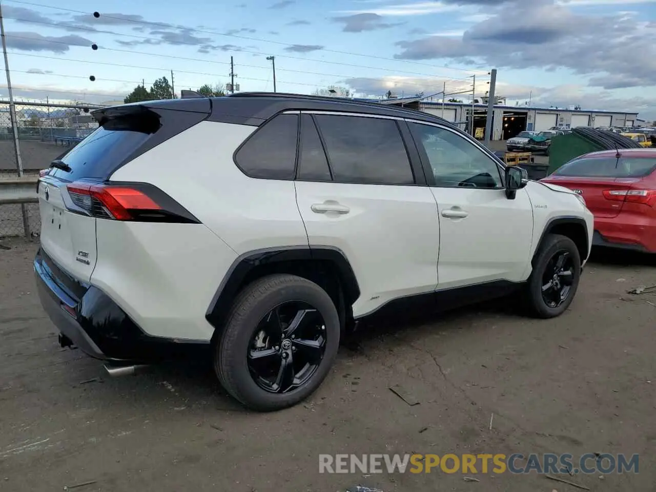 3 Фотография поврежденного автомобиля 4T3E6RFV0MU032833 TOYOTA RAV4 2021