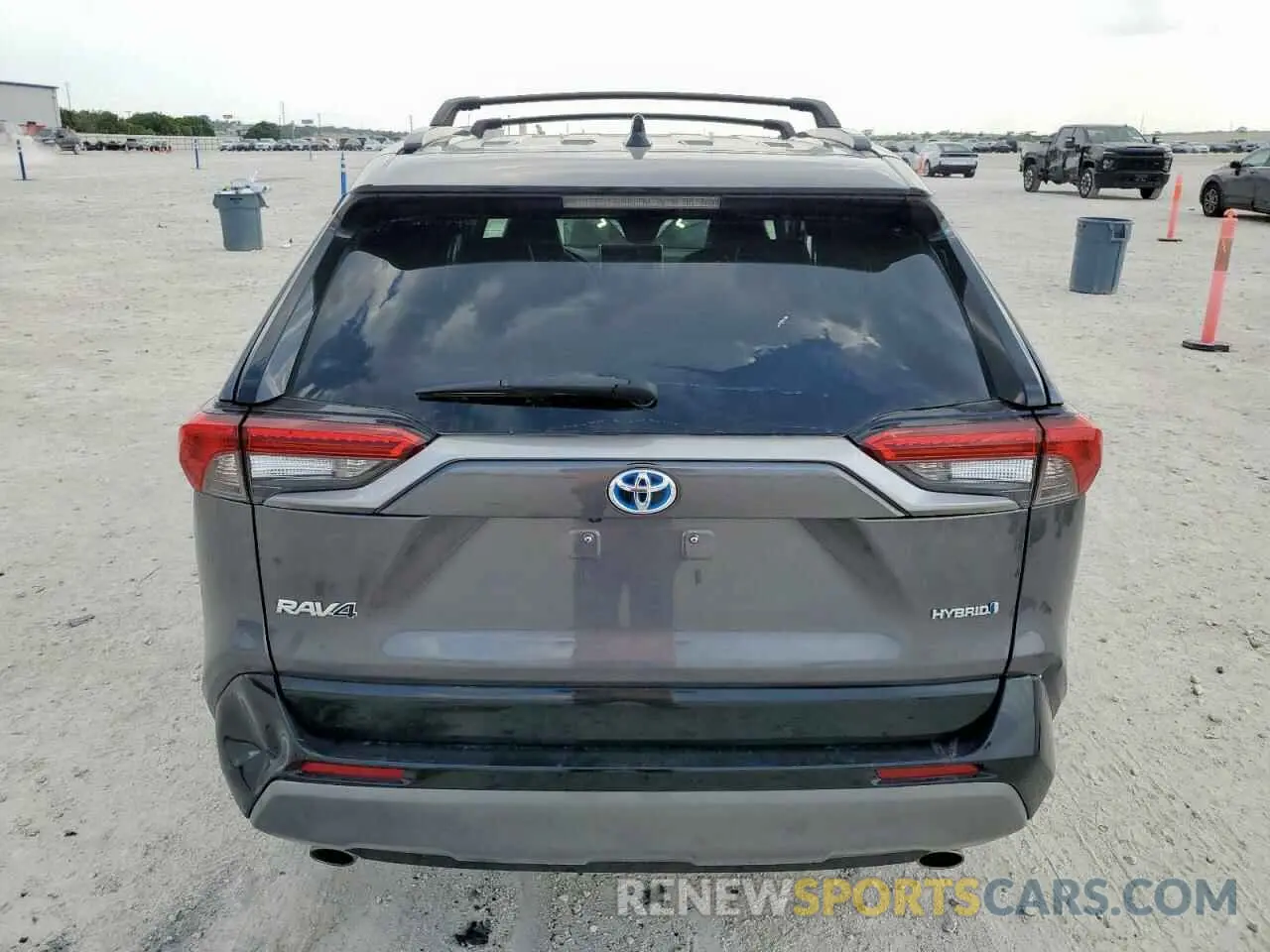 6 Photograph of a damaged car 4T3E6RFV0MU061796 TOYOTA RAV4 2021