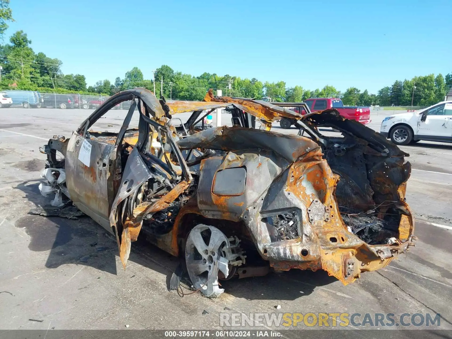 3 Photograph of a damaged car 4T3E6RFV3MU032003 TOYOTA RAV4 2021
