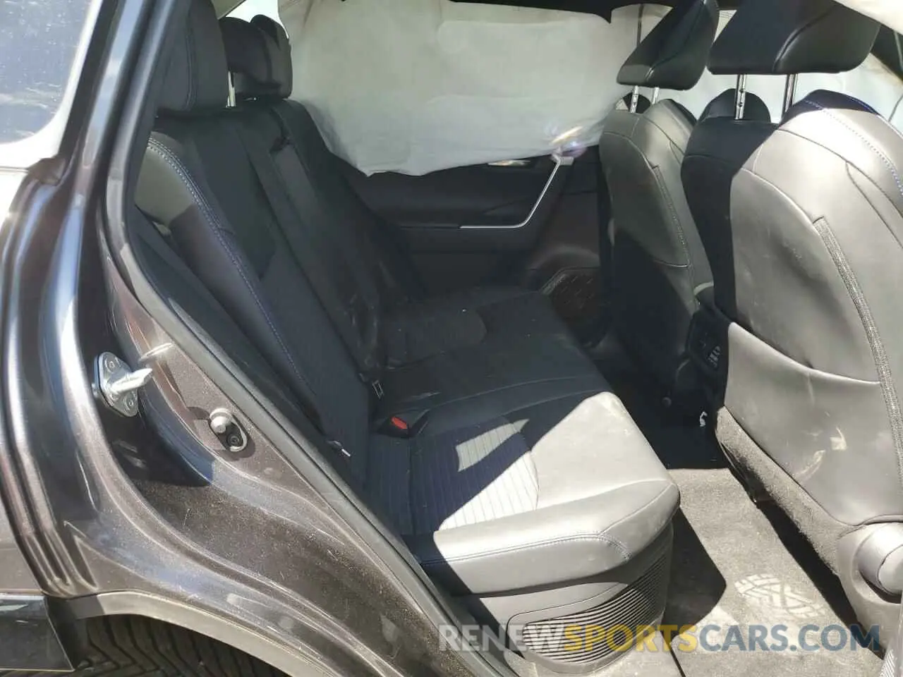 11 Photograph of a damaged car 4T3E6RFV6MU062368 TOYOTA RAV4 2021