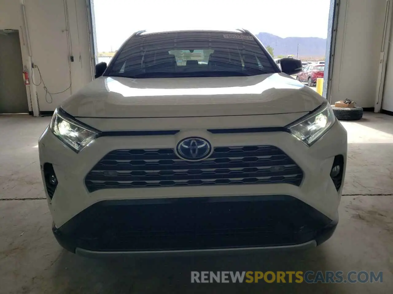 5 Photograph of a damaged car 4T3E6RFV8MU062050 TOYOTA RAV4 2021