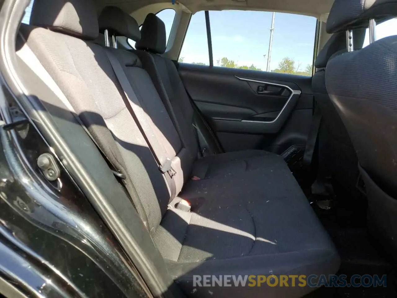 11 Photograph of a damaged car 4T3LWRFV5MU042930 TOYOTA RAV4 2021
