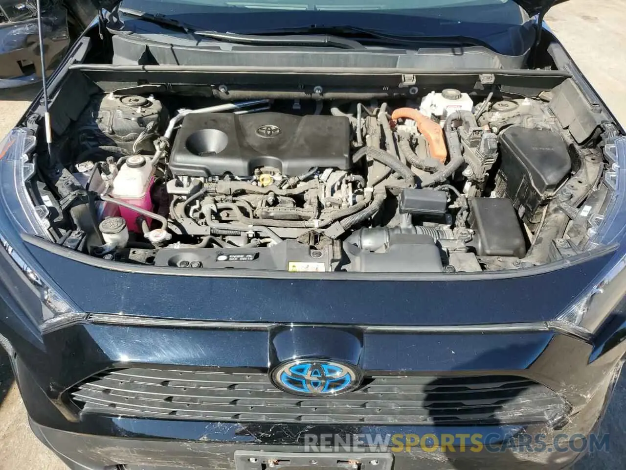 12 Photograph of a damaged car 4T3LWRFV5MU042930 TOYOTA RAV4 2021