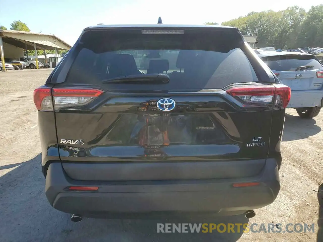 6 Photograph of a damaged car 4T3LWRFV5MU042930 TOYOTA RAV4 2021
