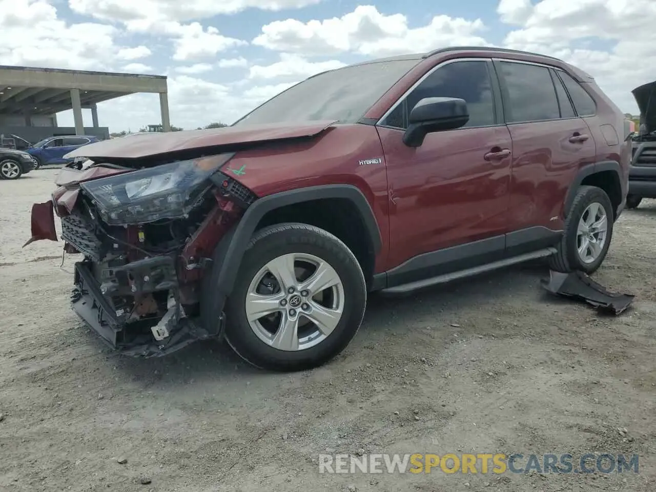 1 Photograph of a damaged car 4T3LWRFV8MU048107 TOYOTA RAV4 2021