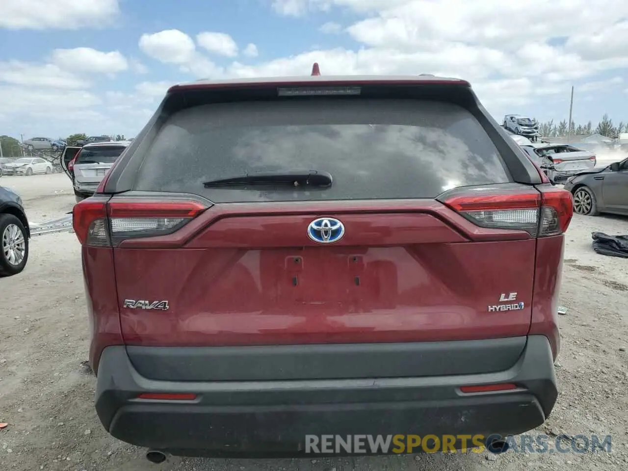 6 Photograph of a damaged car 4T3LWRFV8MU048107 TOYOTA RAV4 2021