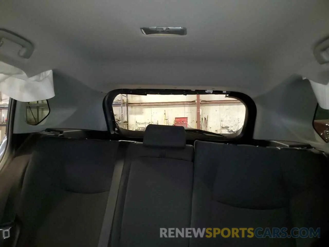 10 Photograph of a damaged car 4T3M6RFV3MU025287 TOYOTA RAV4 2021