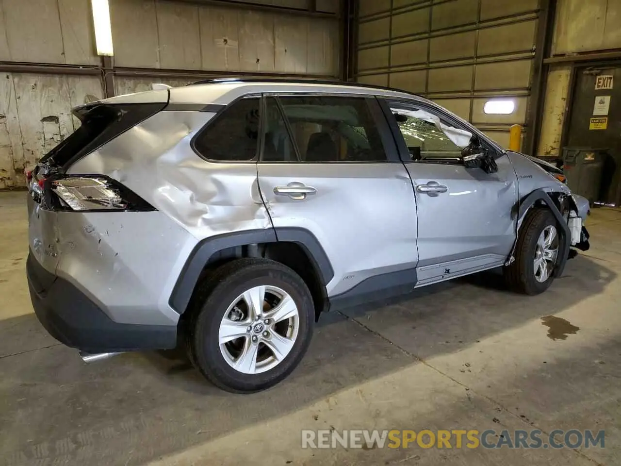 3 Photograph of a damaged car 4T3M6RFV3MU025287 TOYOTA RAV4 2021