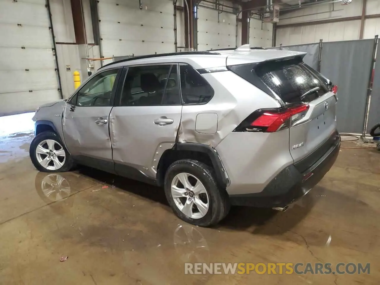 2 Фотография поврежденного автомобиля 4T3MWRFV0MU030785 TOYOTA RAV4 2021