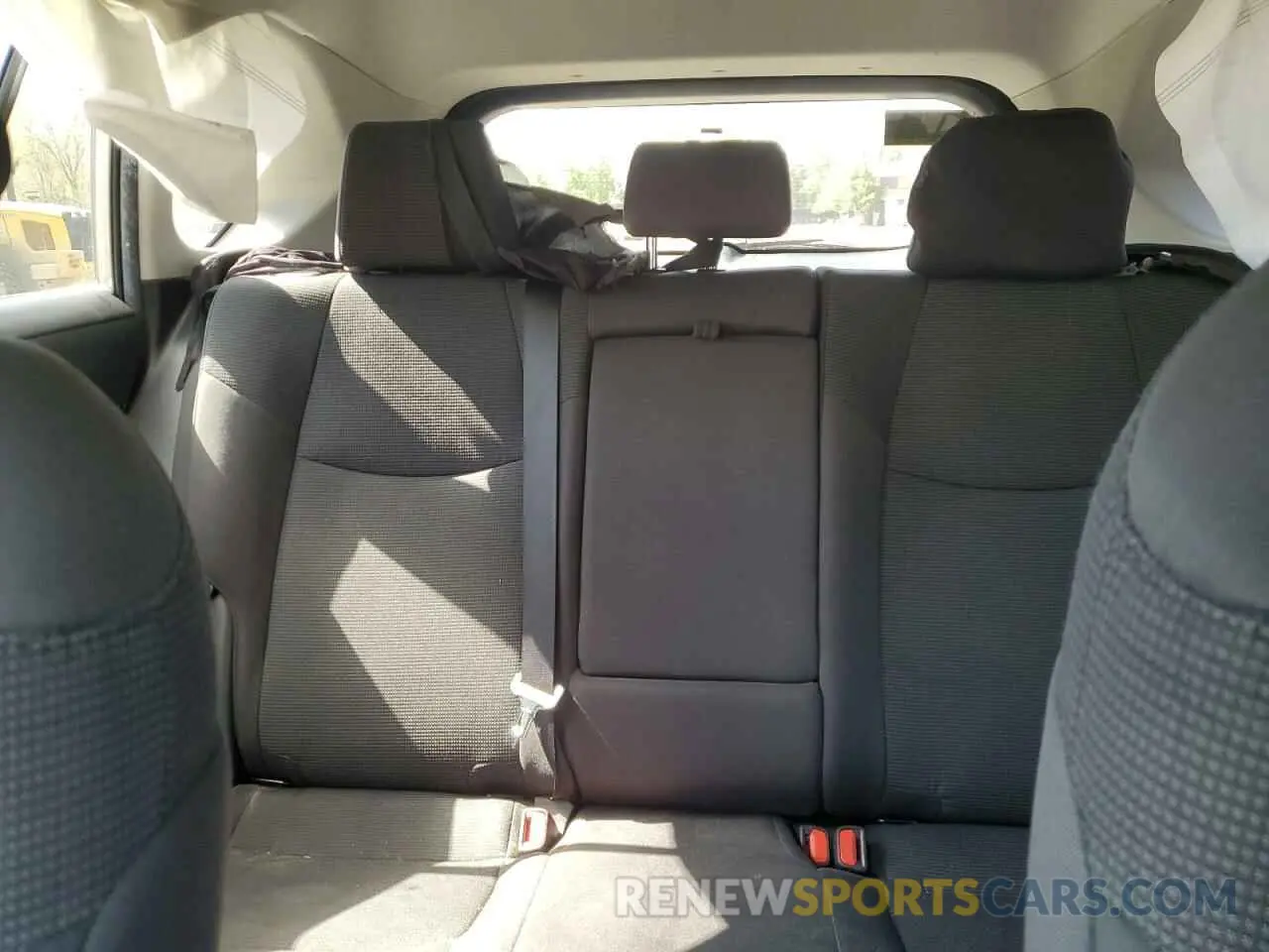 10 Photograph of a damaged car 4T3MWRFV6MU017183 TOYOTA RAV4 2021