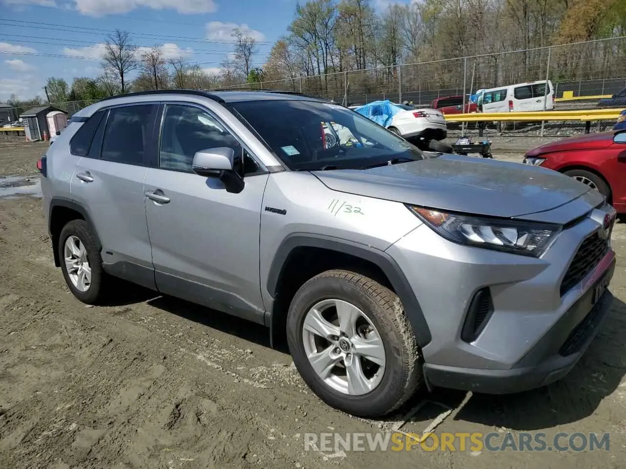 4 Photograph of a damaged car 4T3MWRFV6MU017183 TOYOTA RAV4 2021