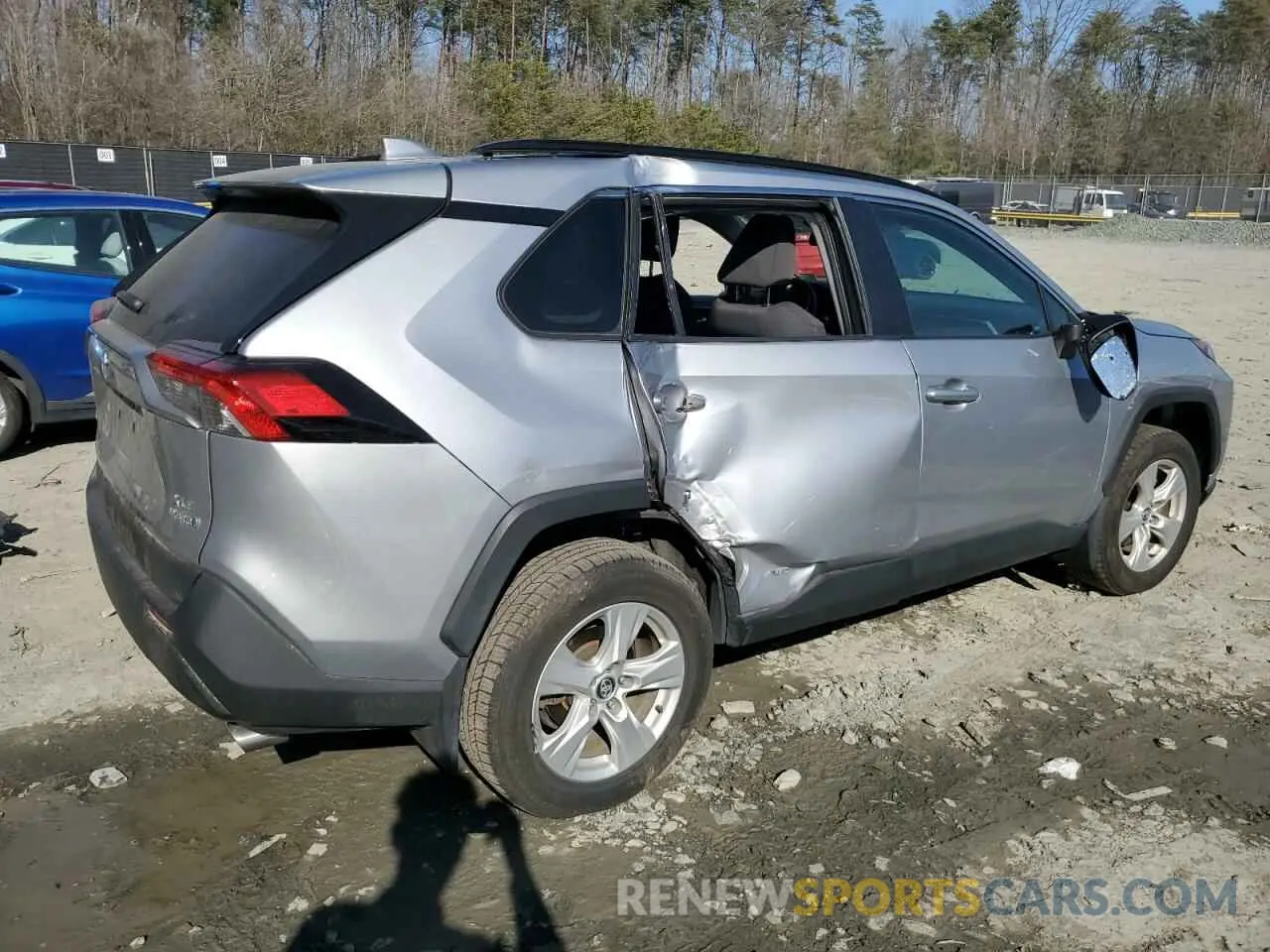 3 Фотография поврежденного автомобиля 4T3R6RFV3MU024601 TOYOTA RAV4 2021