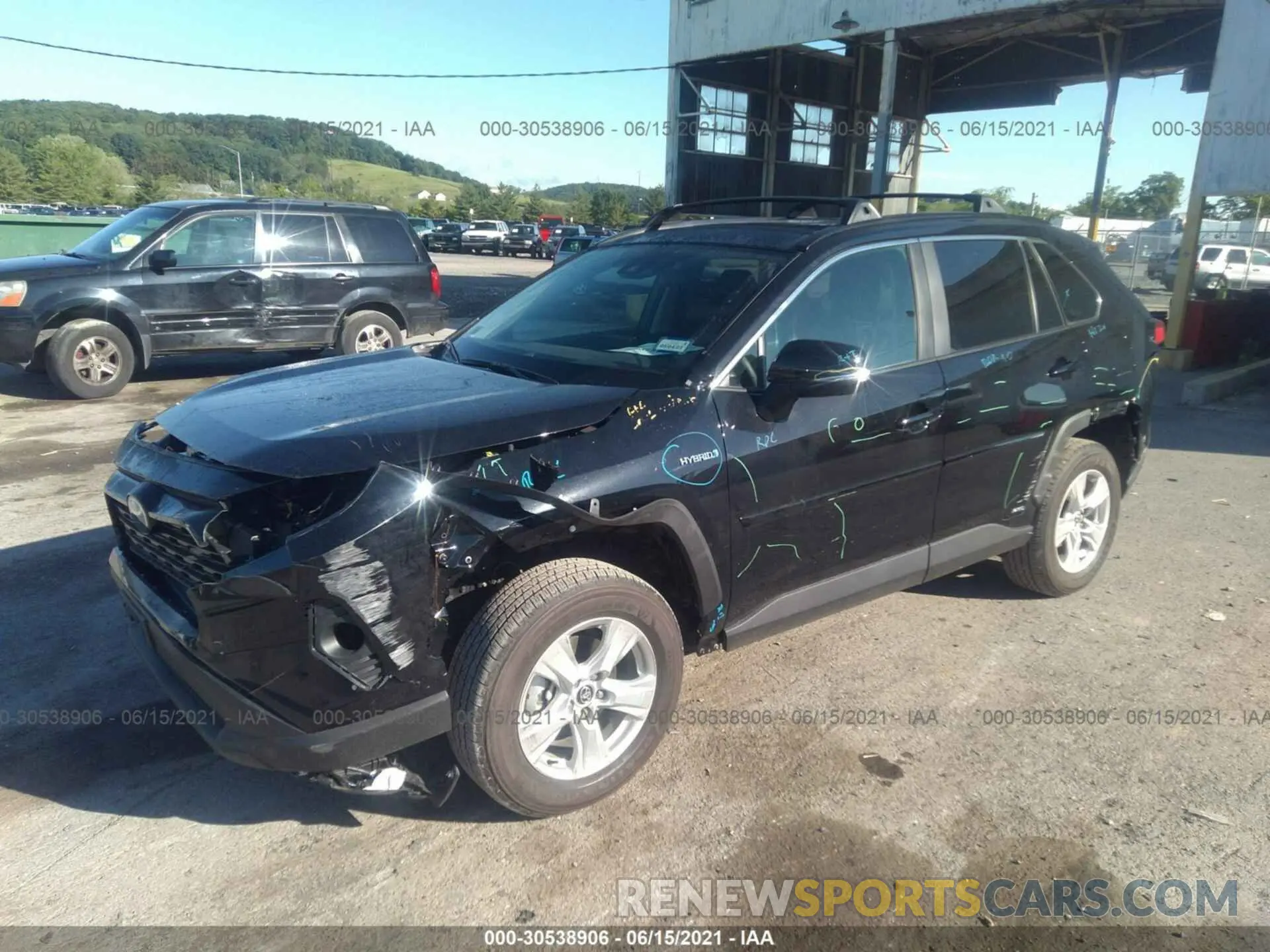 2 Photograph of a damaged car 4T3R6RFV9MU013134 TOYOTA RAV4 2021