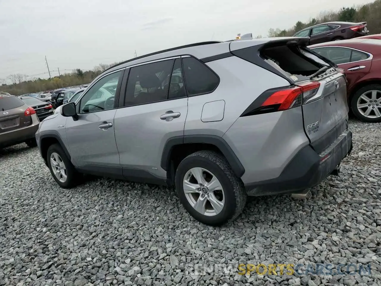 2 Photograph of a damaged car 4T3R6RFV9MU014042 TOYOTA RAV4 2021
