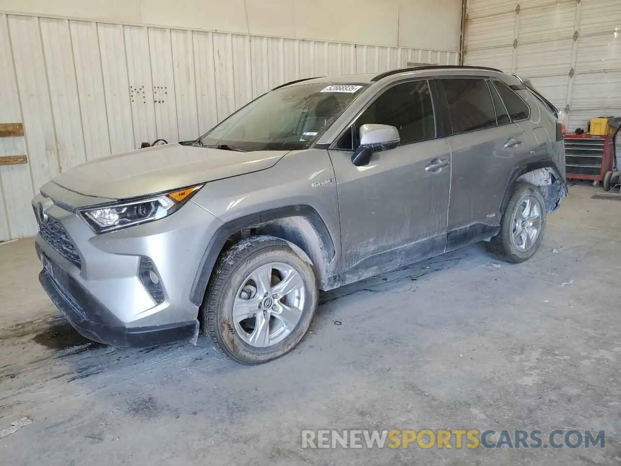 1 Photograph of a damaged car 4T3R6RFVXMU009285 TOYOTA RAV4 2021