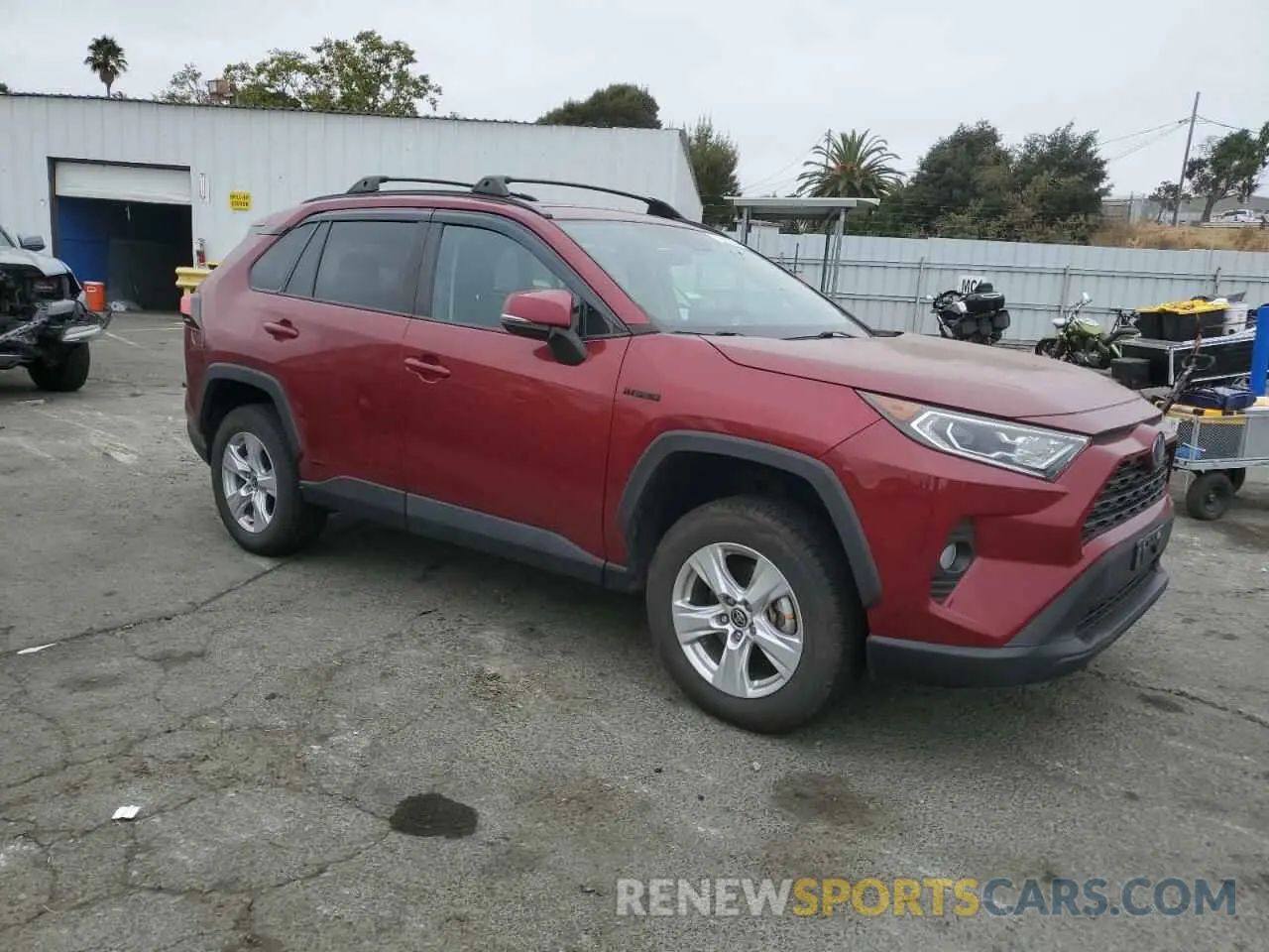 4 Photograph of a damaged car 4T3RWRFV2MU020300 TOYOTA RAV4 2021