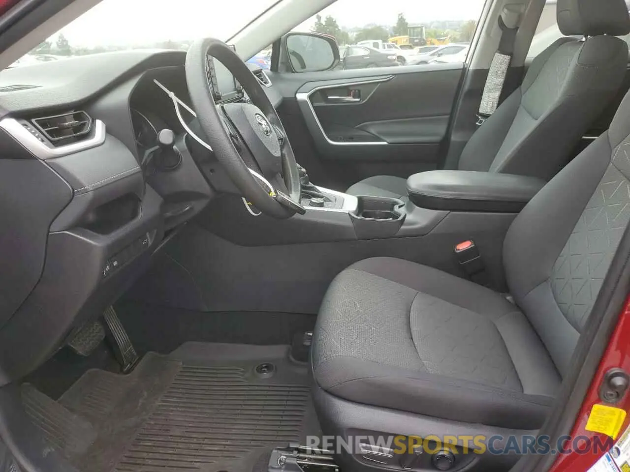 7 Photograph of a damaged car 4T3RWRFV2MU020300 TOYOTA RAV4 2021