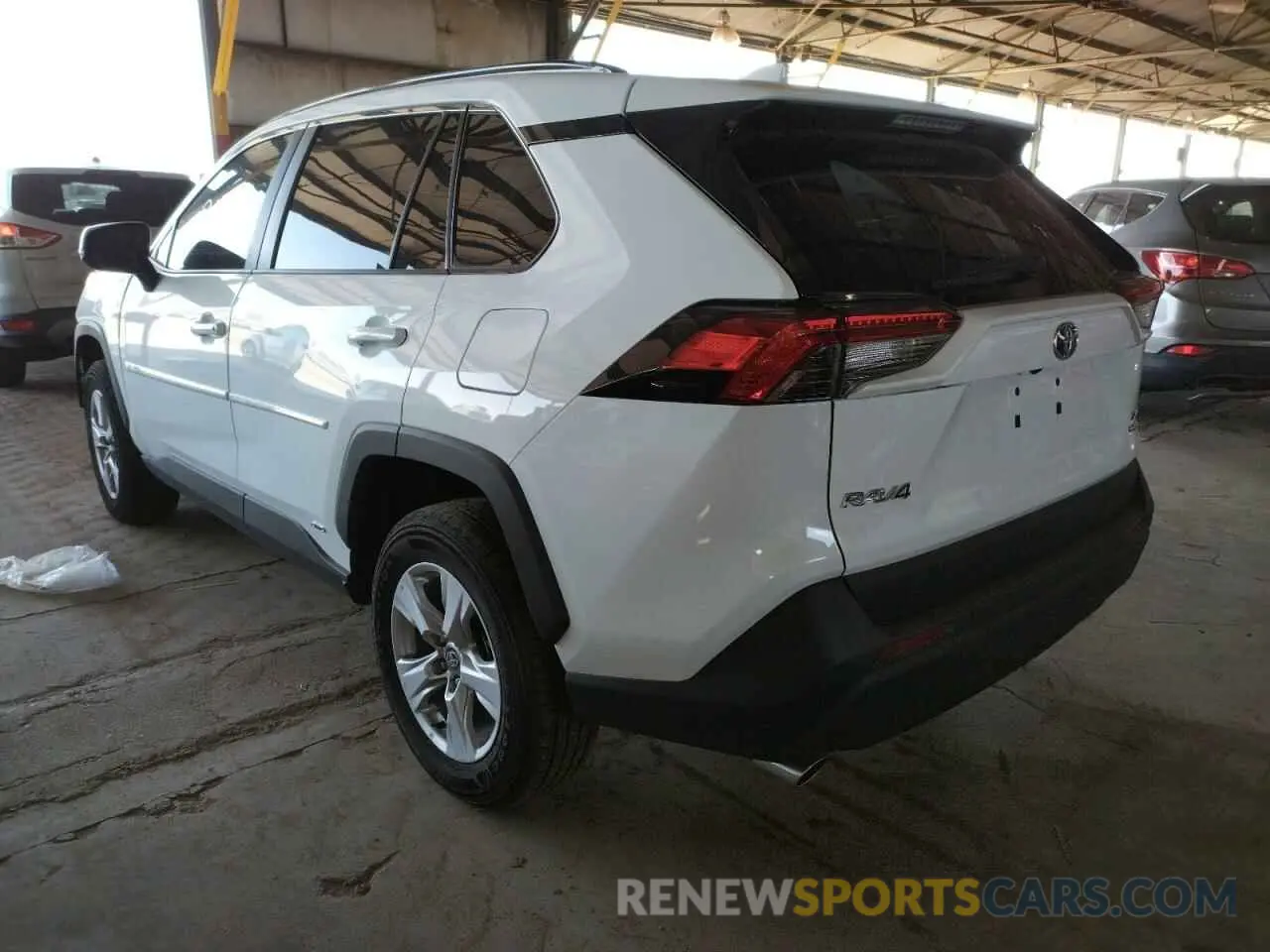 3 Фотография поврежденного автомобиля 4T3RWRFV2MU036870 TOYOTA RAV4 2021