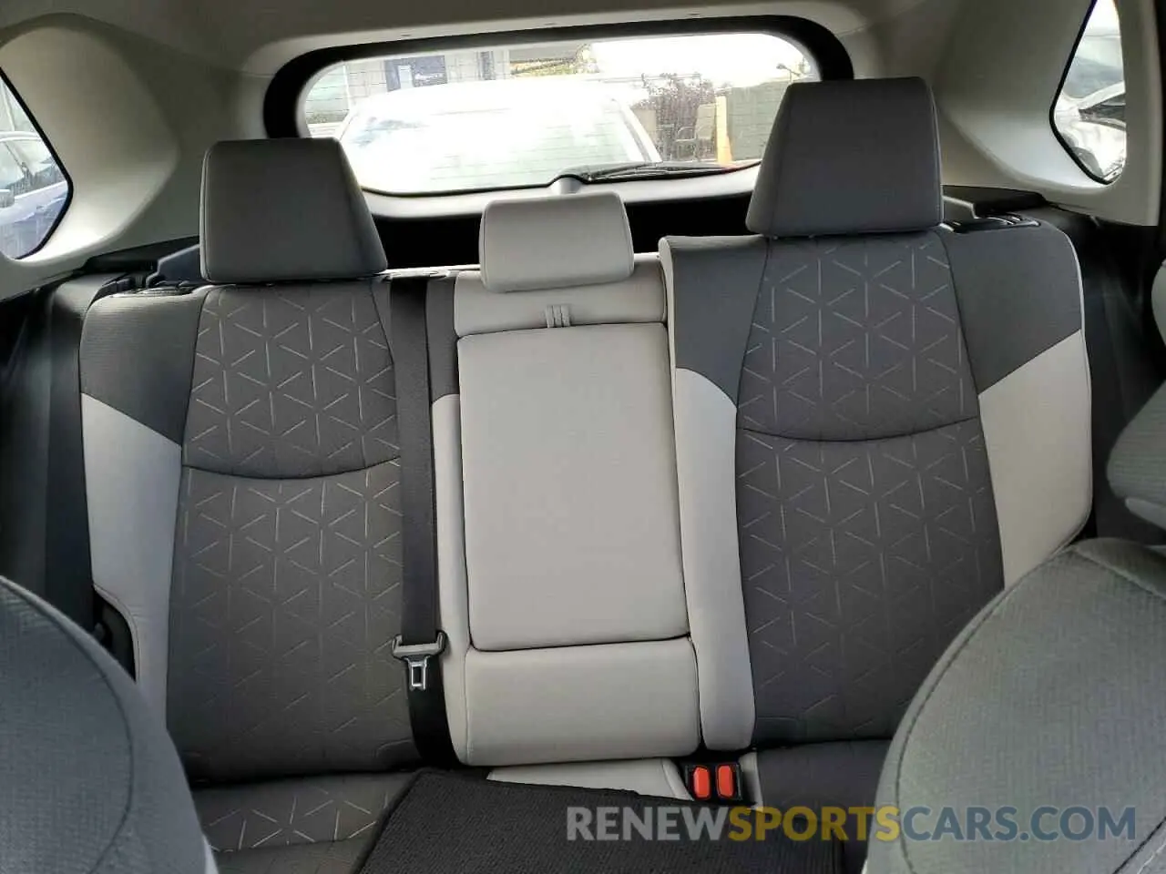 10 Photograph of a damaged car 4T3RWRFV3MU012979 TOYOTA RAV4 2021