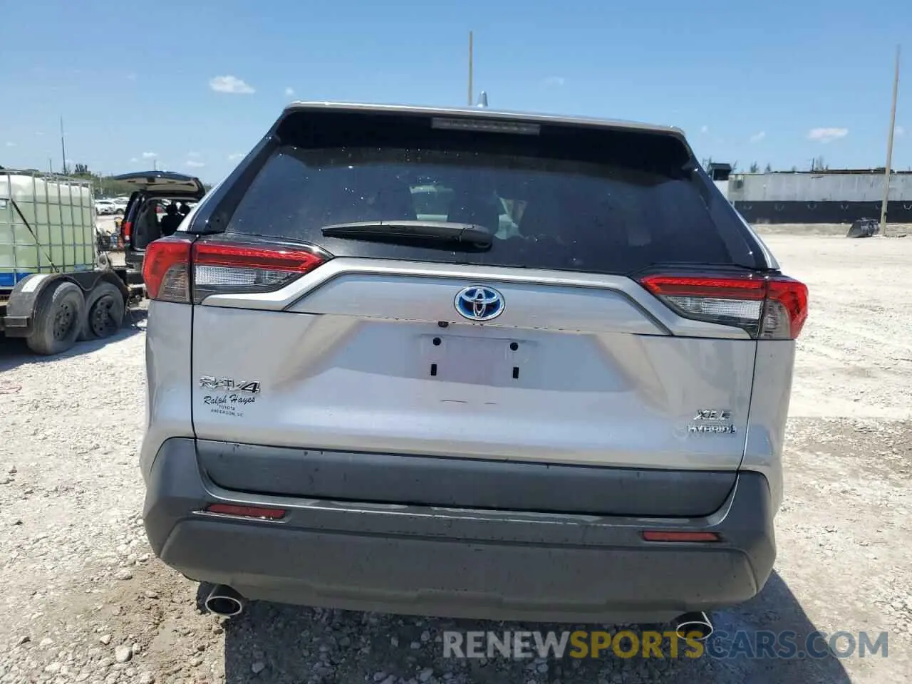 6 Photograph of a damaged car 4T3RWRFV5MU024700 TOYOTA RAV4 2021