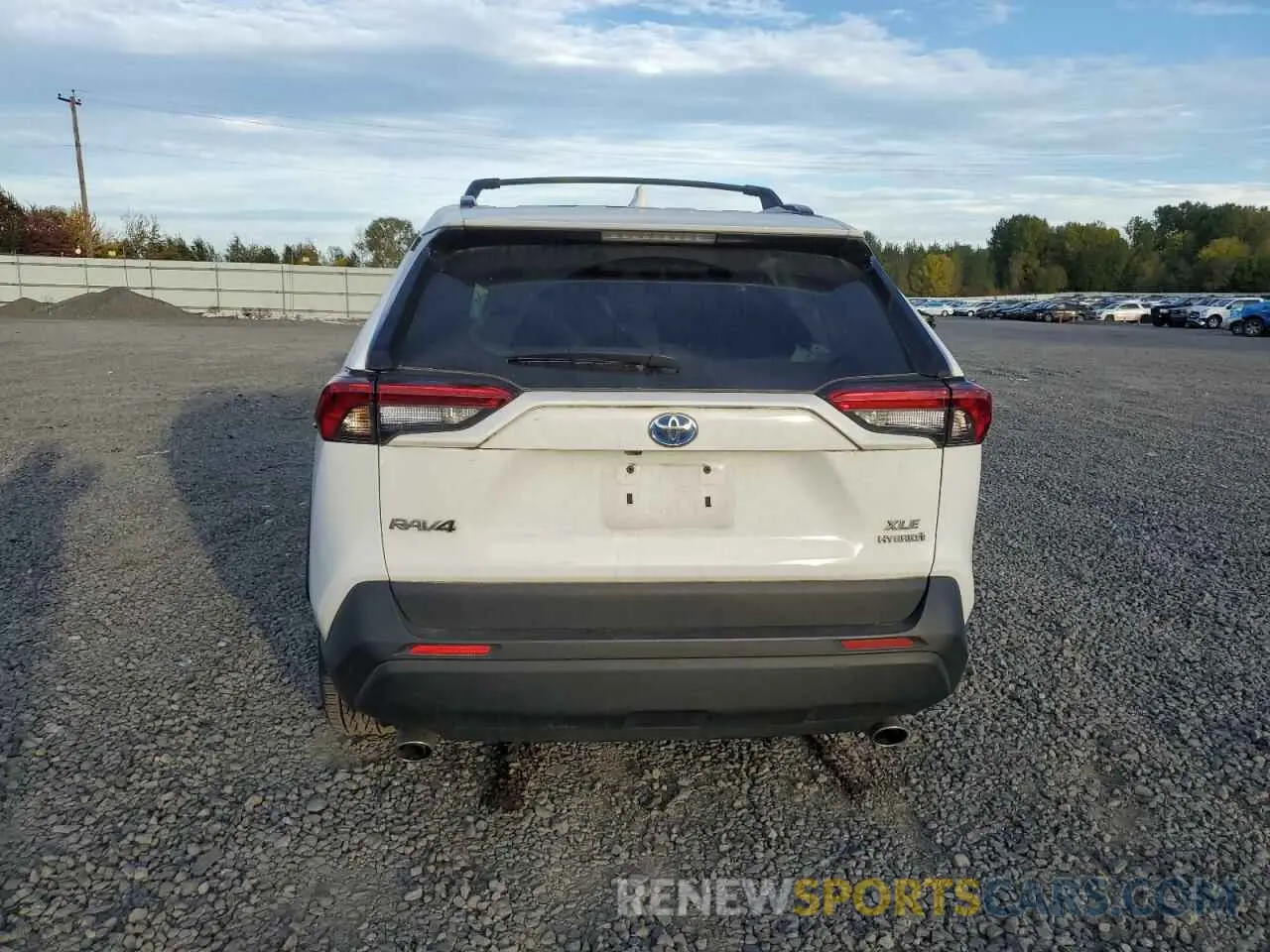 6 Photograph of a damaged car 4T3RWRFV6MU047483 TOYOTA RAV4 2021