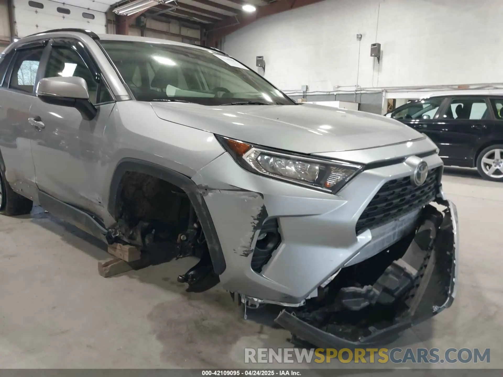 6 Photograph of a damaged car JTMA1RFV3MD075296 TOYOTA RAV4 2021
