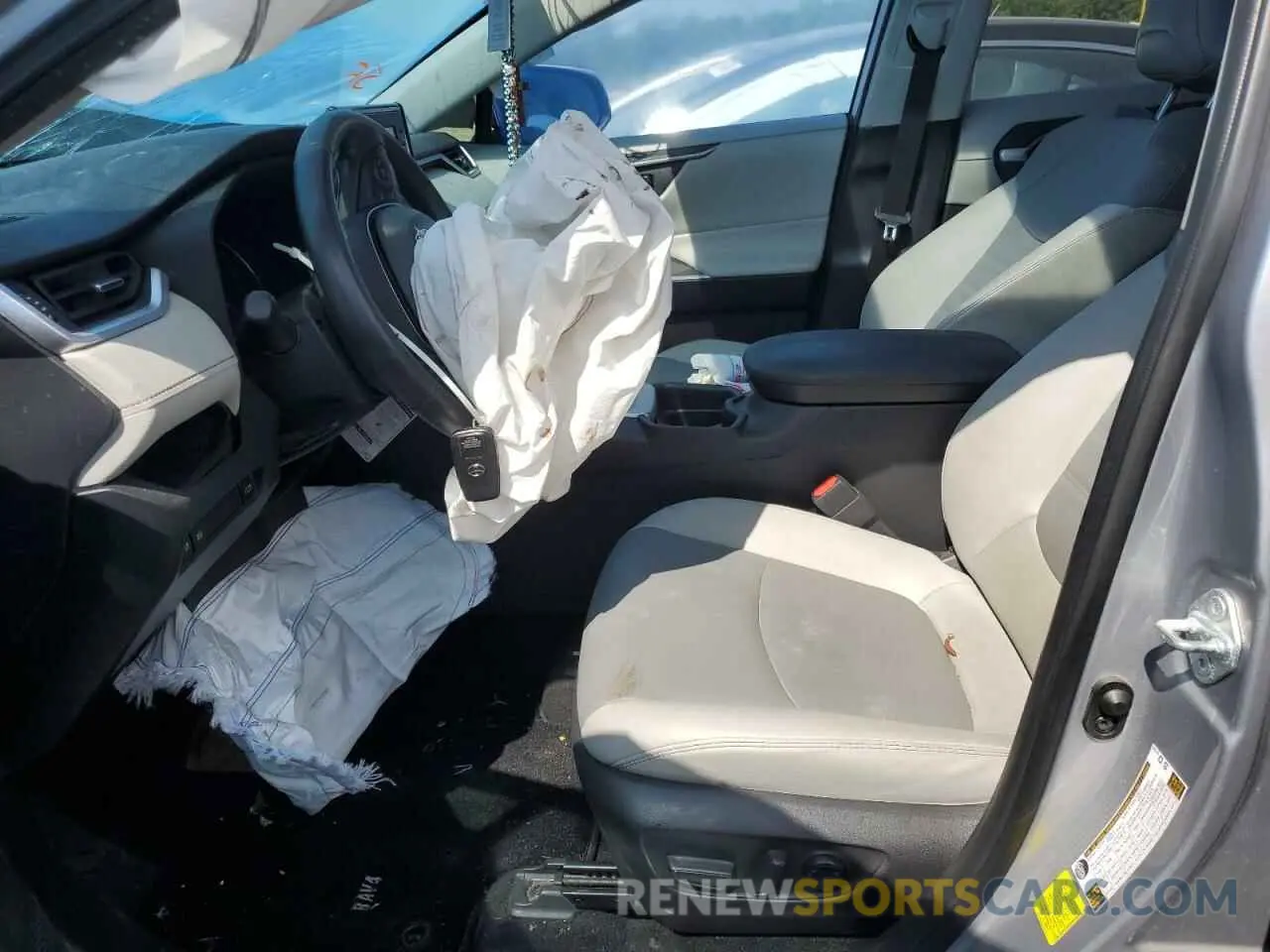 7 Photograph of a damaged car JTMC1RFV4MD080404 TOYOTA RAV4 2021