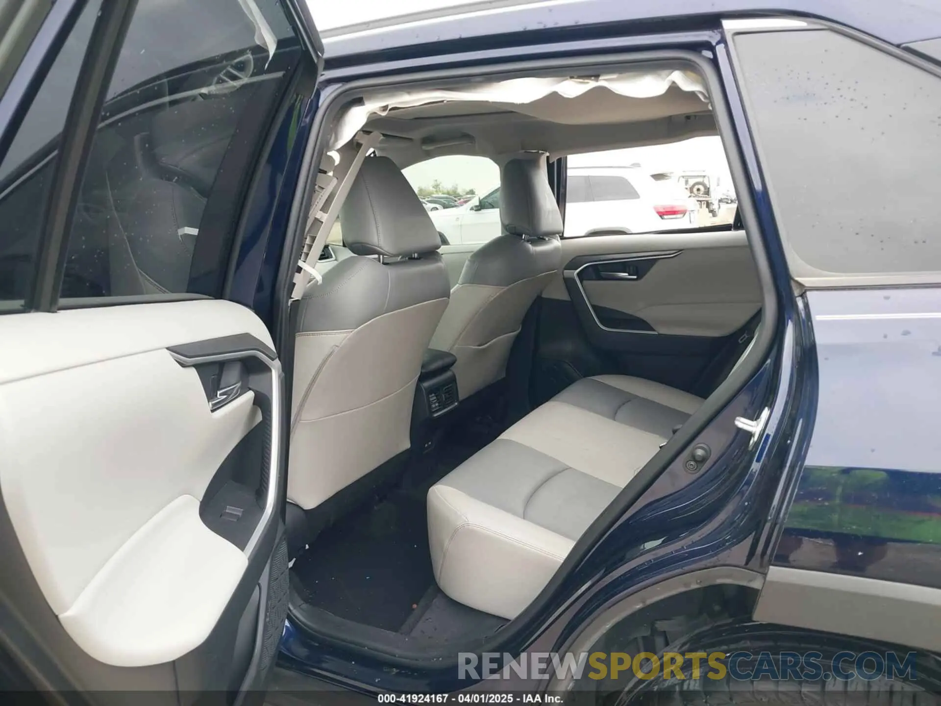 8 Фотография поврежденного автомобиля JTMC1RFV9MD070483 TOYOTA RAV4 2021