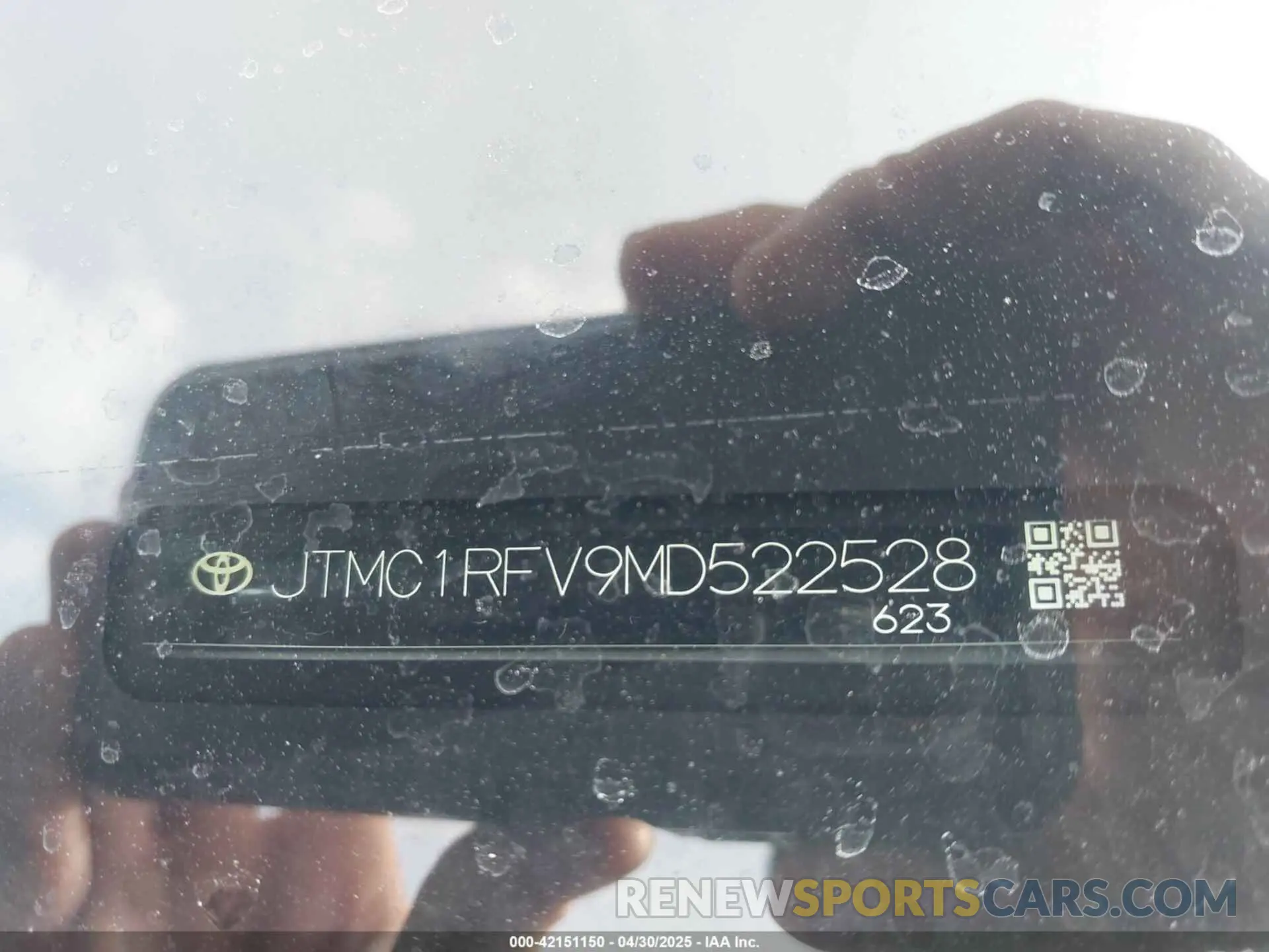 9 Photograph of a damaged car JTMC1RFV9MD522528 TOYOTA RAV4 2021