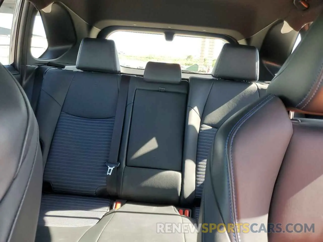 10 Фотография поврежденного автомобиля JTME6RFV4MJ006251 TOYOTA RAV4 2021