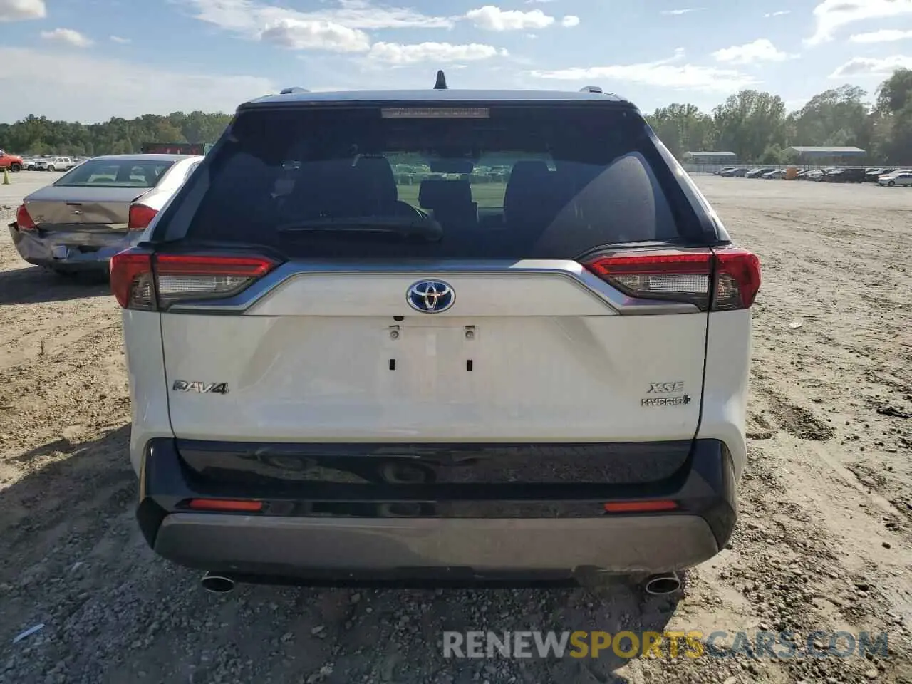 6 Photograph of a damaged car JTME6RFV8MD517668 TOYOTA RAV4 2021