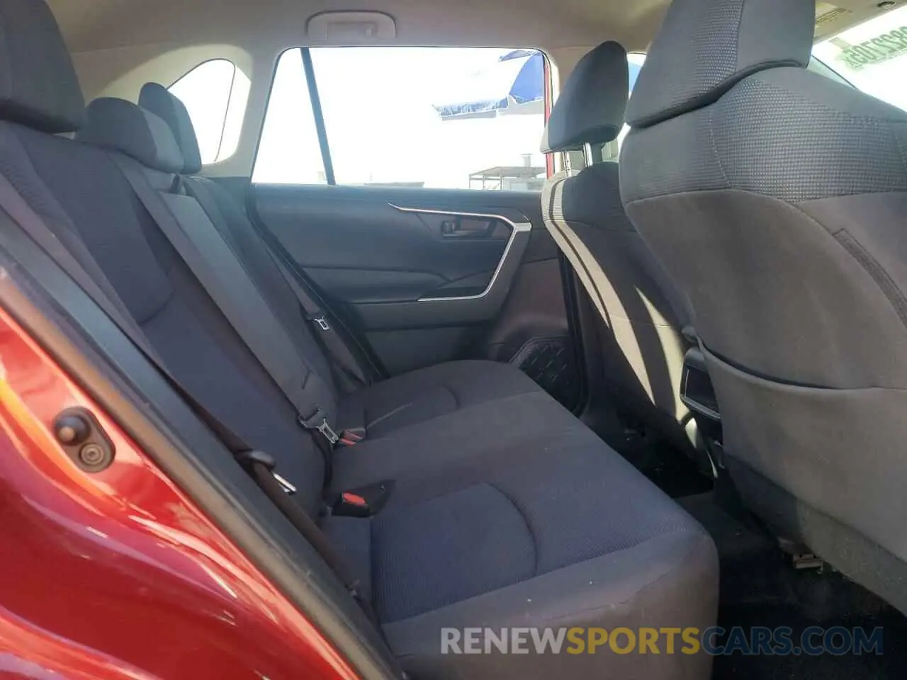 12 Фотография поврежденного автомобиля JTMF1RFV4MD072705 TOYOTA RAV4 2021