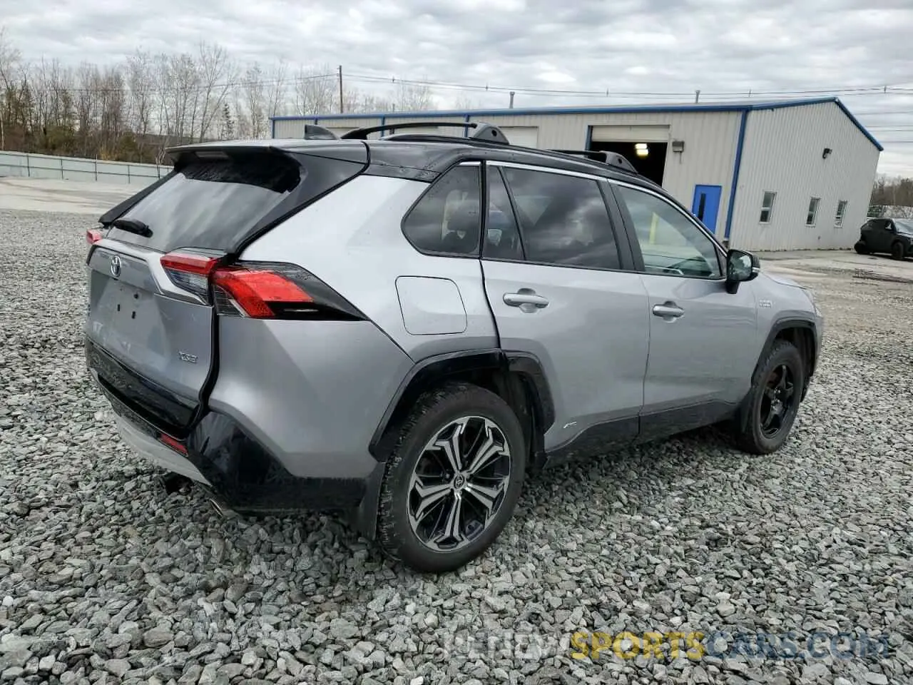 3 Photograph of a damaged car JTMFB3FV3MD074472 TOYOTA RAV4 2021