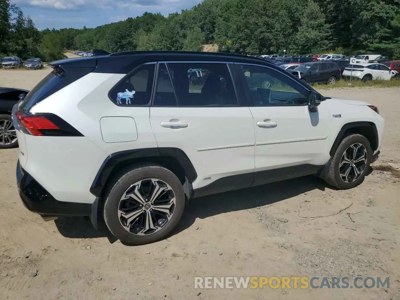 3 Фотография поврежденного автомобиля JTMFB3FVXMD068393 TOYOTA RAV4 2021