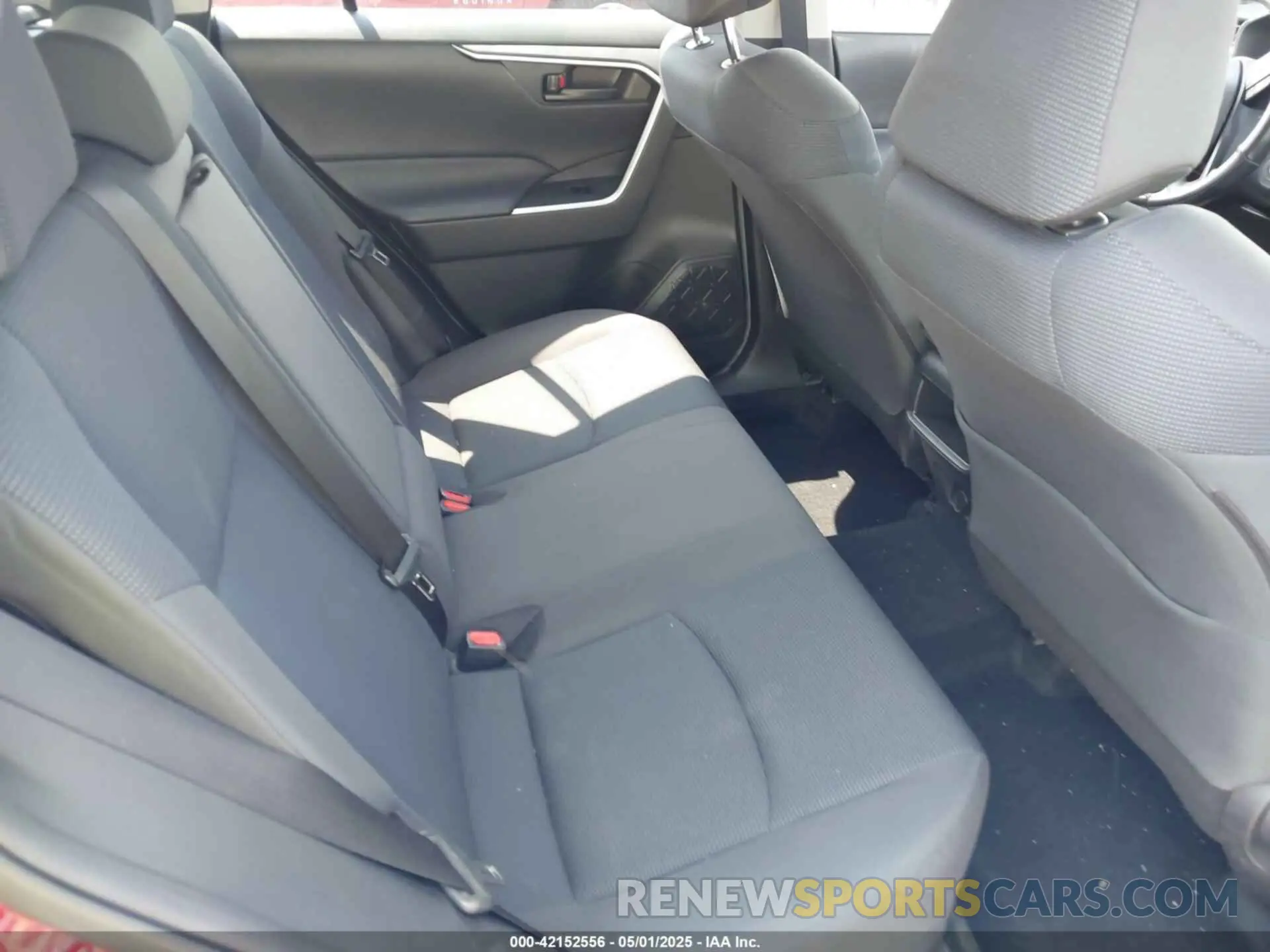8 Фотография поврежденного автомобиля JTMK1RFV5MD522795 TOYOTA RAV4 2021