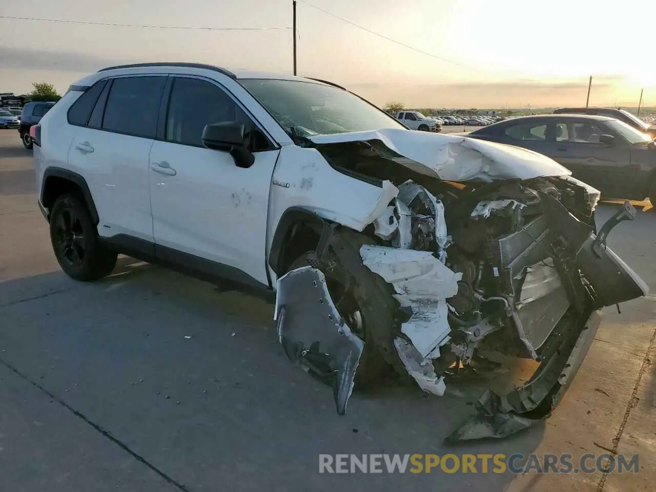 4 Фотография поврежденного автомобиля JTMLWRFV5MD131118 TOYOTA RAV4 2021