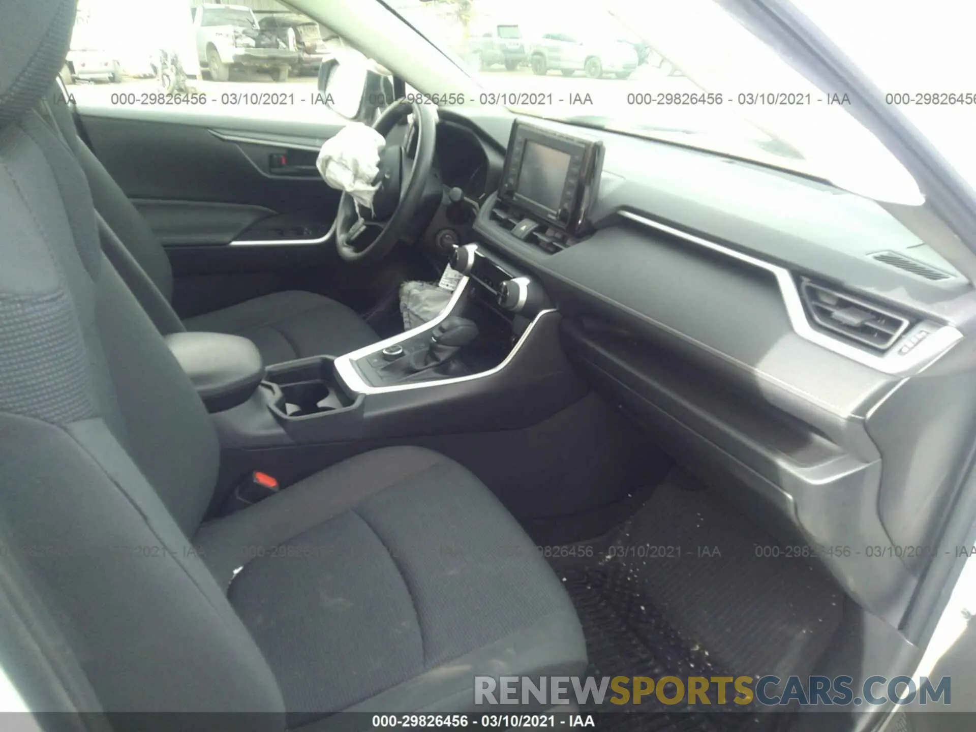 5 Photograph of a damaged car JTMM6RFV0MD012493 TOYOTA RAV4 2021