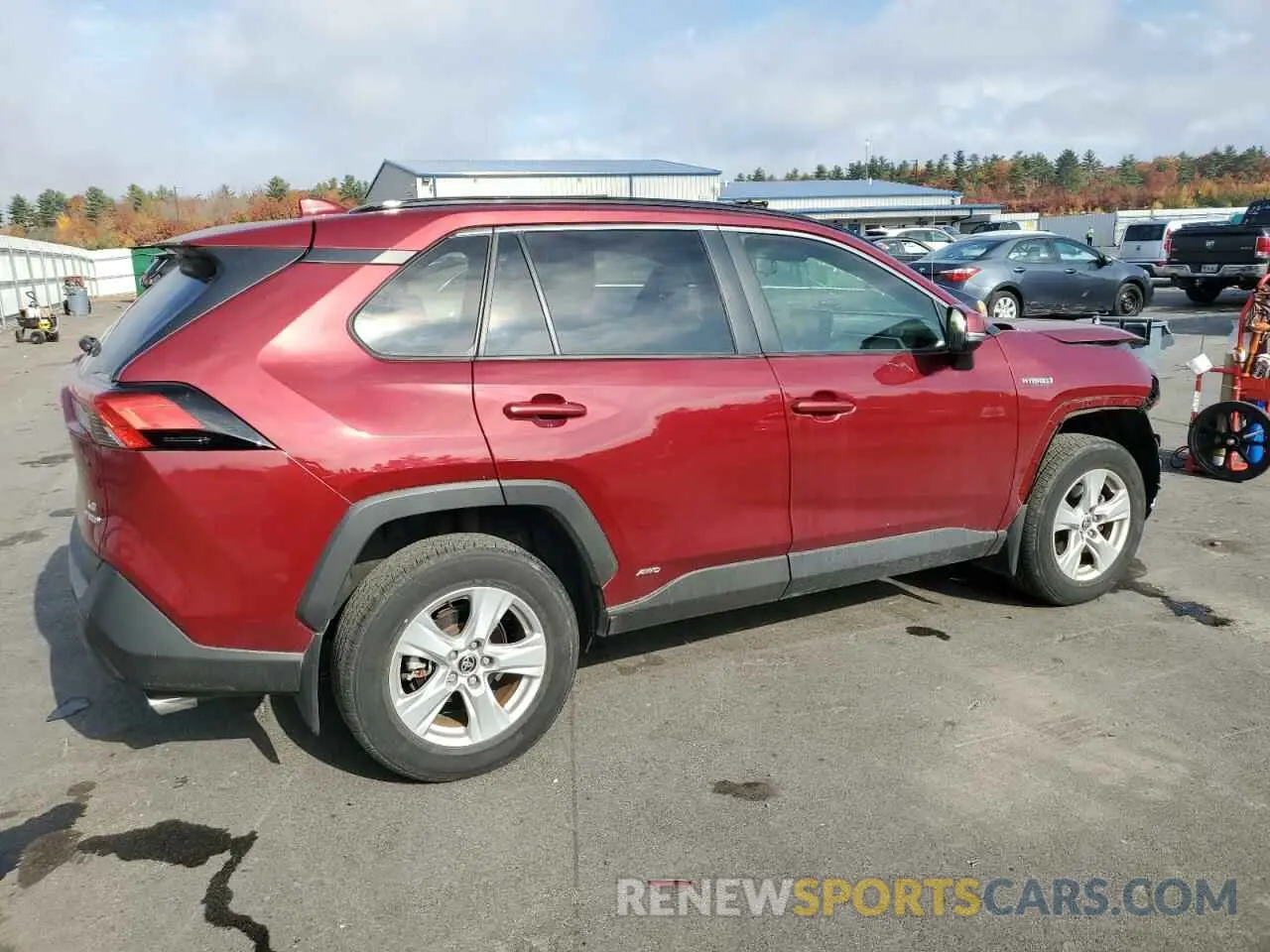 3 Photograph of a damaged car JTMM6RFV2MD020997 TOYOTA RAV4 2021