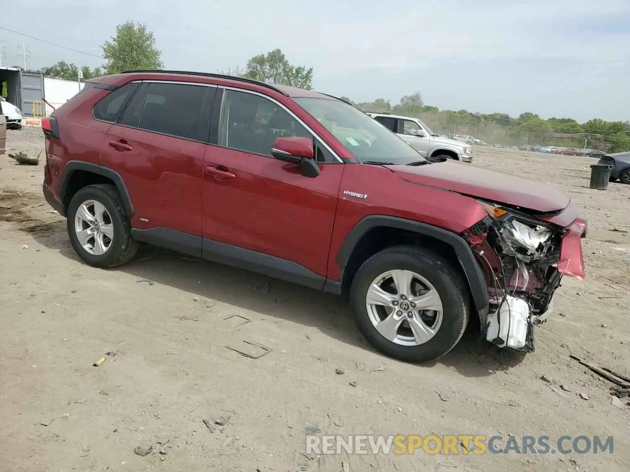 4 Photograph of a damaged car JTMM6RFV9MD016333 TOYOTA RAV4 2021