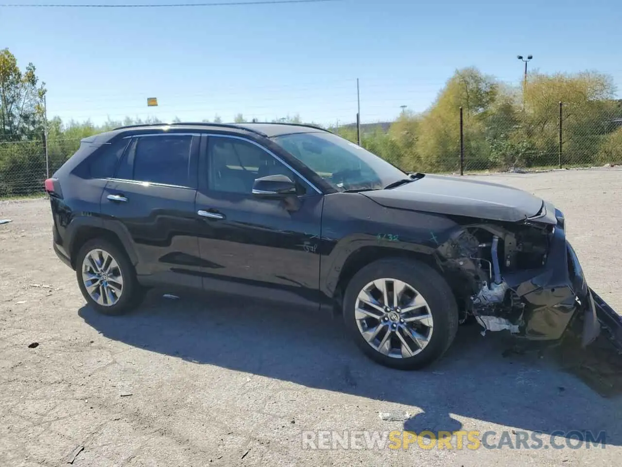 4 Фотография поврежденного автомобиля JTMN1RFV6MD072328 TOYOTA RAV4 2021