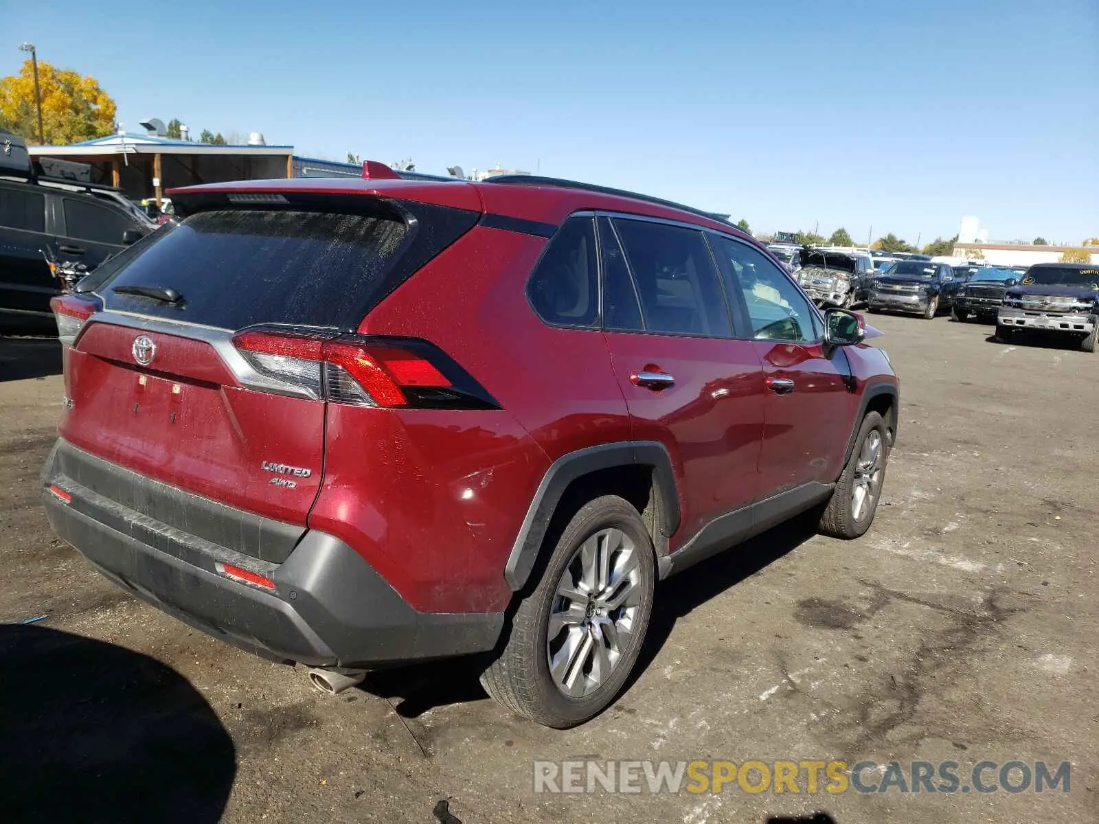 4 Photograph of a damaged car JTMN1RFV6MD073608 TOYOTA RAV4 2021