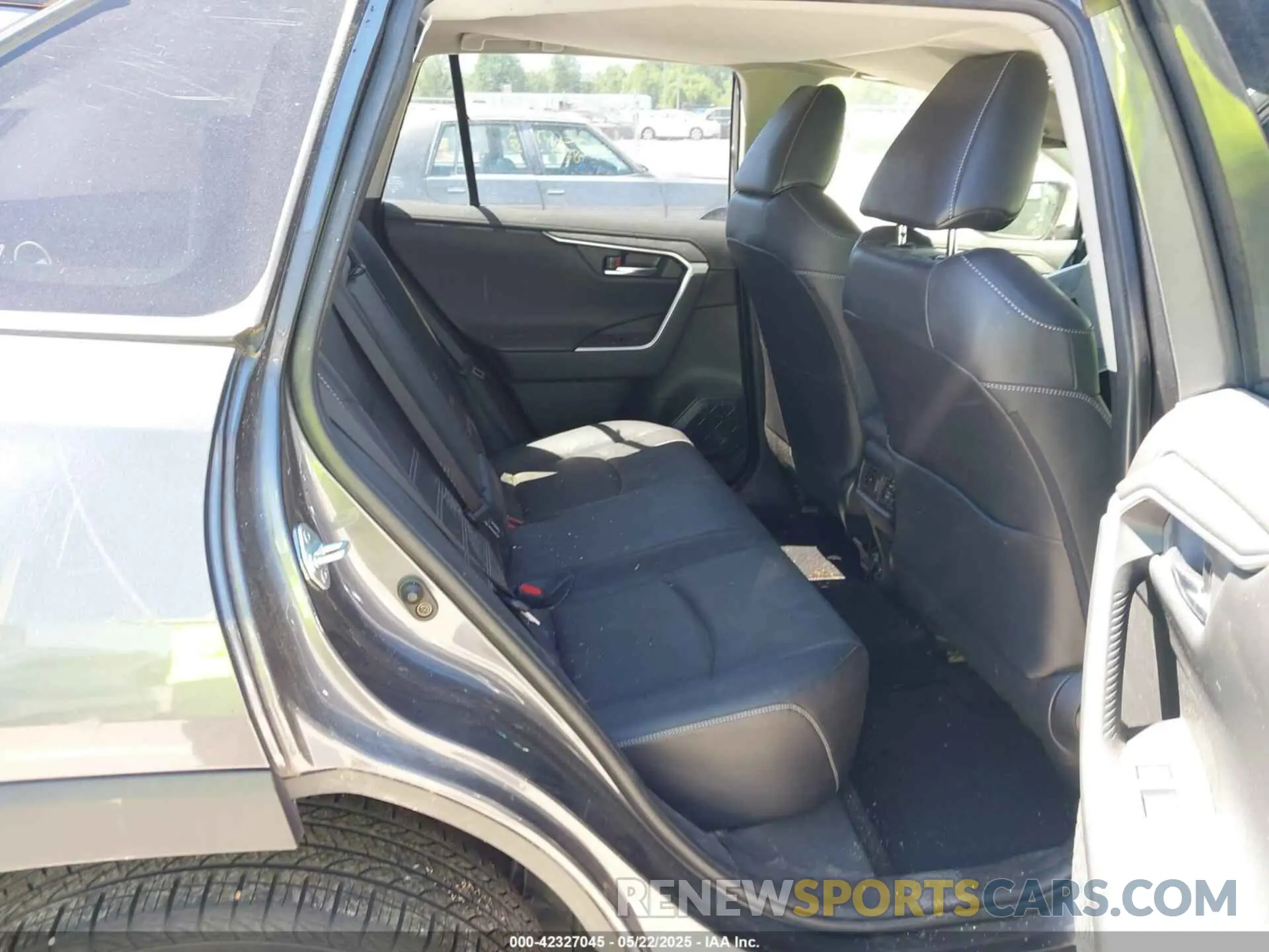 7 Photograph of a damaged car JTMN1RFV6MD076878 TOYOTA RAV4 2021