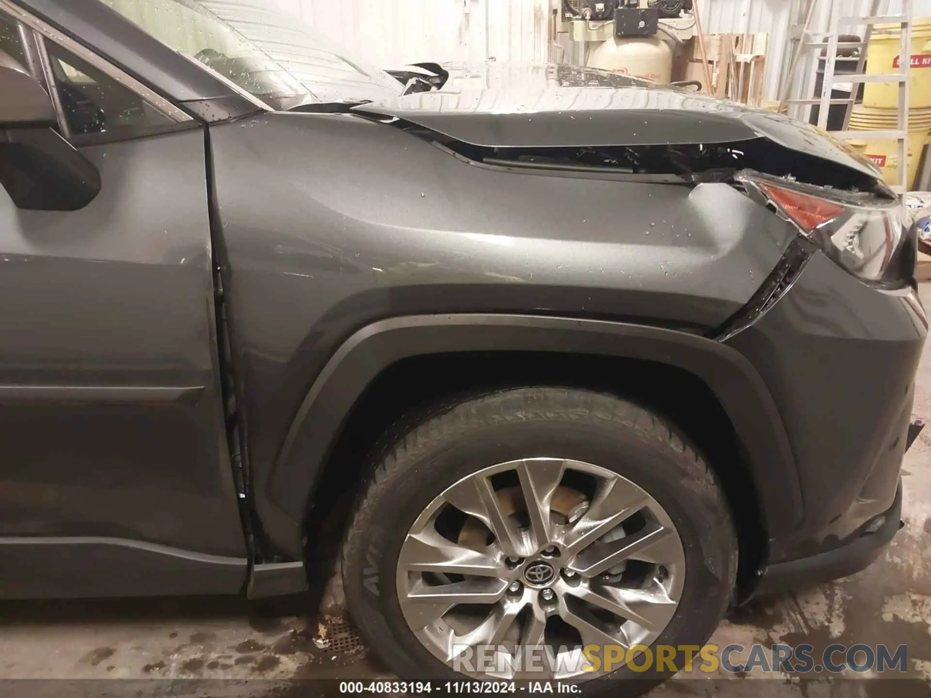 17 Photograph of a damaged car JTMN1RFVXMD073367 TOYOTA RAV4 2021
