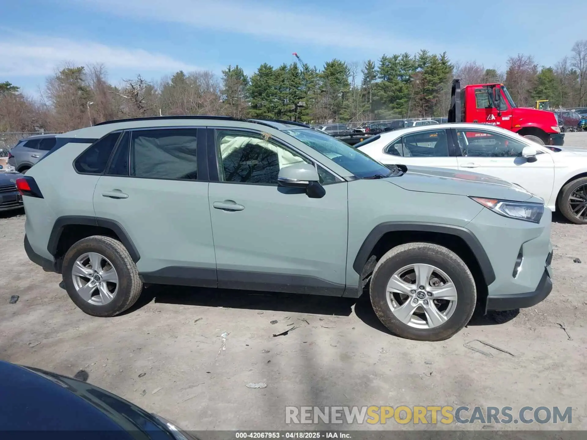 13 Photograph of a damaged car JTMP1RFV1MD076165 TOYOTA RAV4 2021