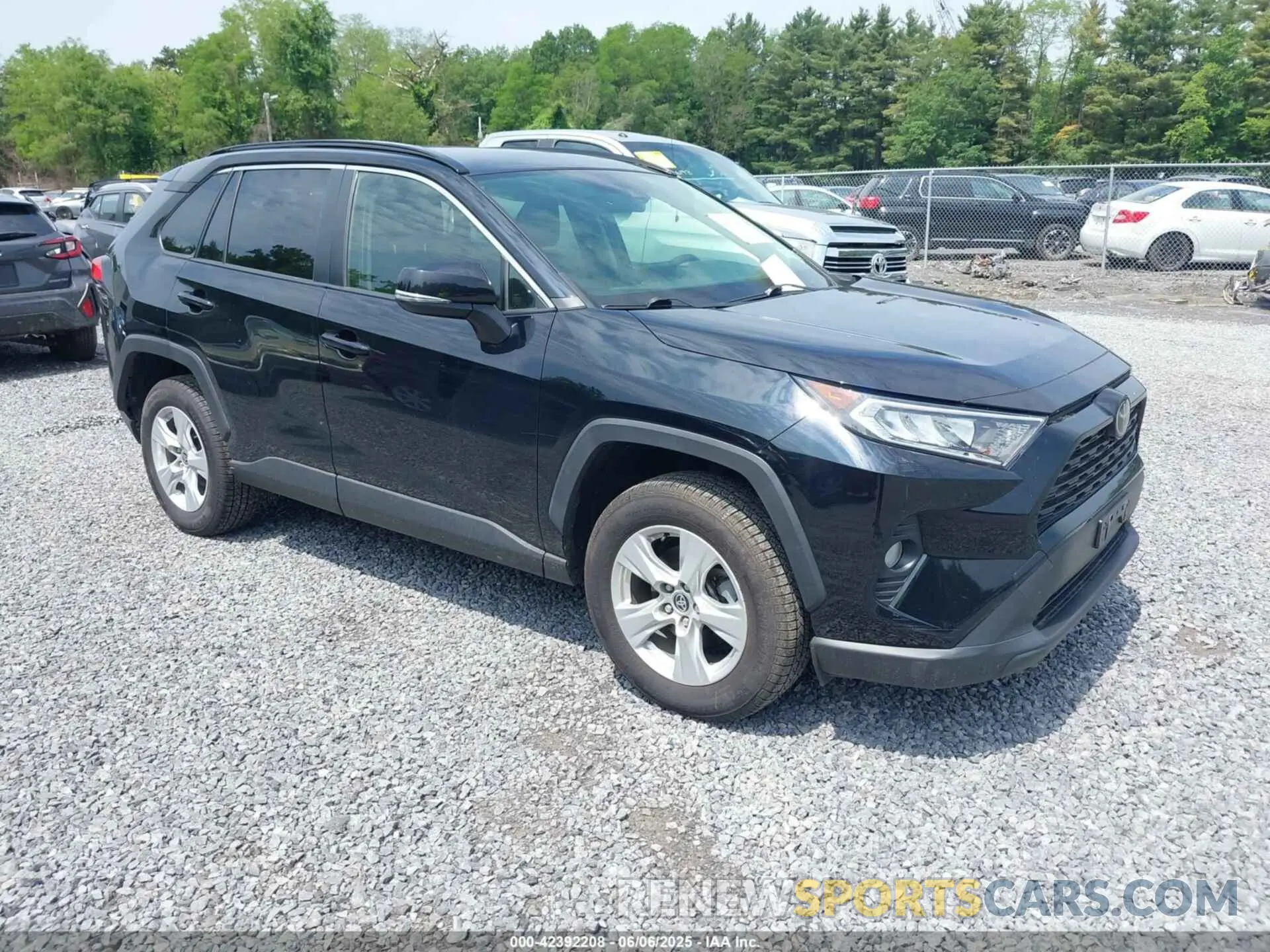 1 Photograph of a damaged car JTMP1RFV3MD532327 TOYOTA RAV4 2021