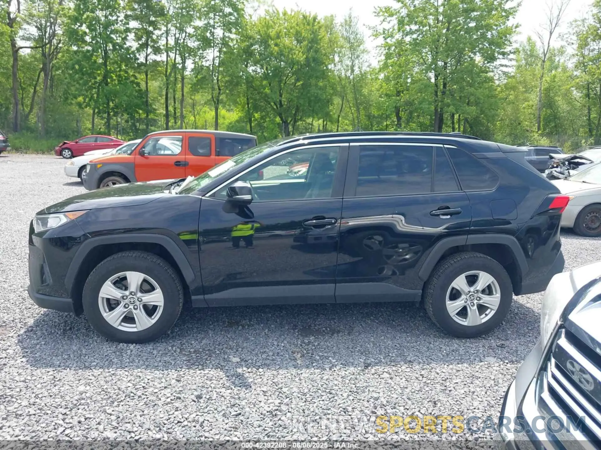 14 Photograph of a damaged car JTMP1RFV3MD532327 TOYOTA RAV4 2021
